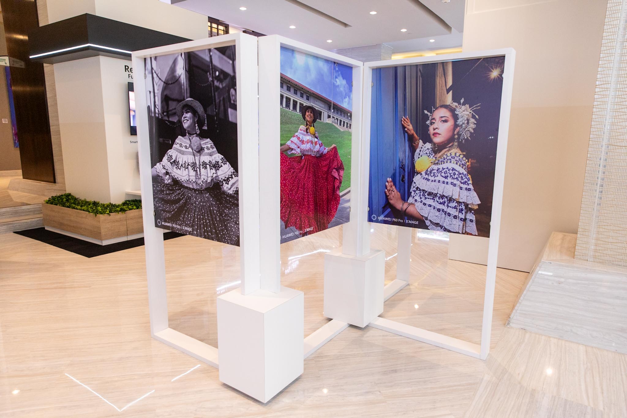 Exhibición de fotografías tomadas con el Huawei P60 Pro dentro del showroom
